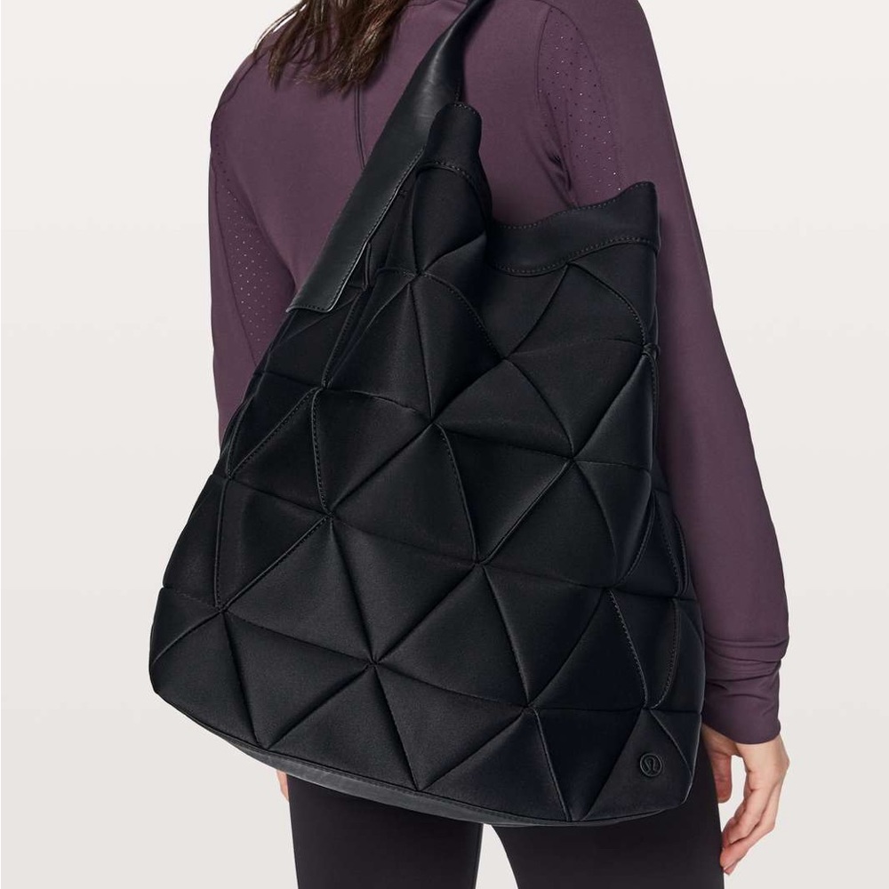 Get Set Hobo Quilted 22L used but in very good condition!